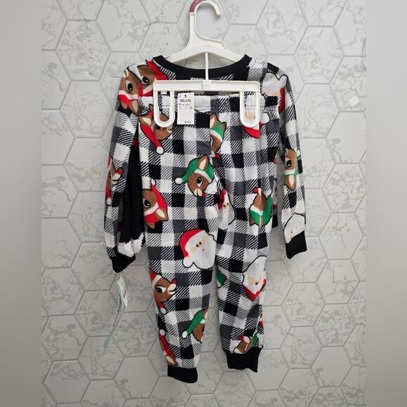 Nwt Girl's Size XS 4/5 Christmas Rudolph Cozy Pajama set w socks, 3pc - Picture 2 of 6